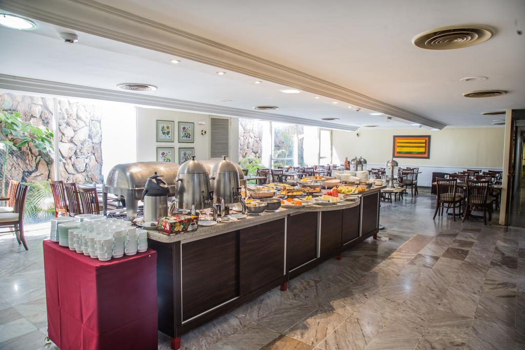 Phenícia Bittar 4* Brasilia
